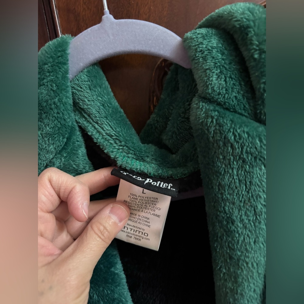 Harry Potter Robe - Picture 4 of 6